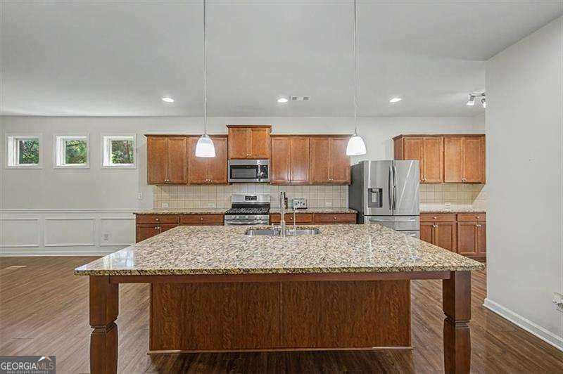 115 Silver Trace Property Photo 10