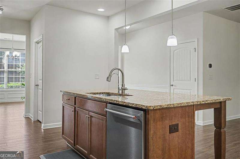 115 Silver Trace Property Photo 14