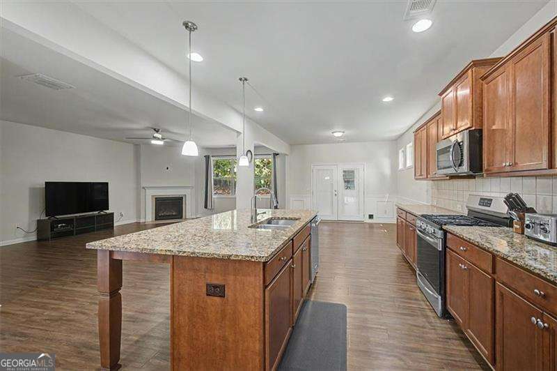 115 Silver Trace Property Photo 18
