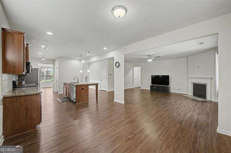 115 Silver Trace Property Photo 19