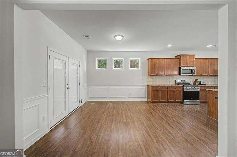 115 Silver Trace Property Photo 22