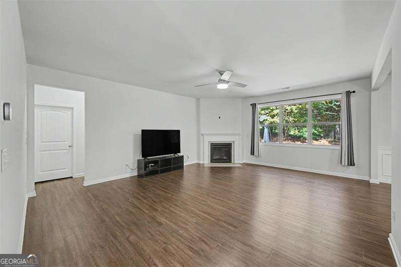115 Silver Trace Property Photo 23