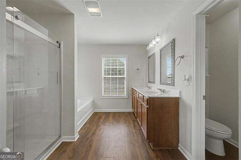115 Silver Trace Property Photo 35