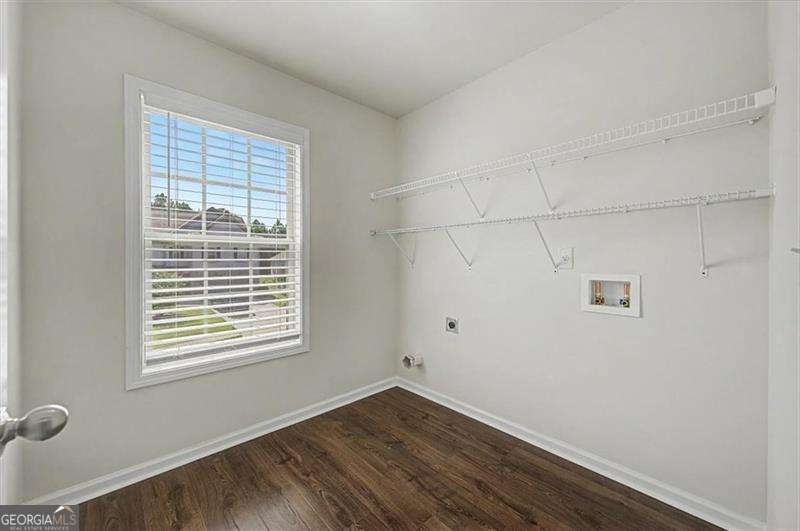 115 Silver Trace Property Photo 38