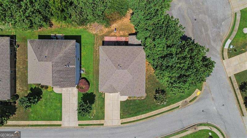 115 Silver Trace Property Photo 52