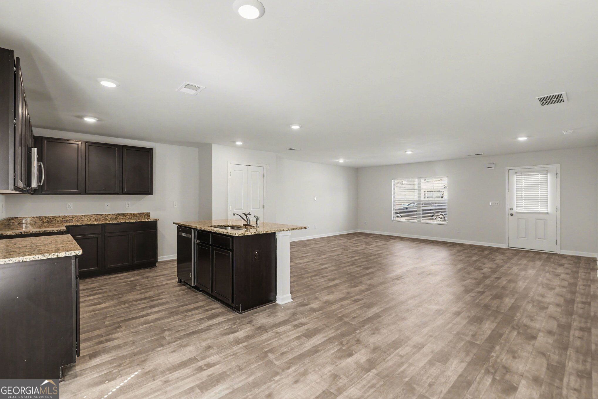 6506 Beaver Creek Trail Property Photo 4