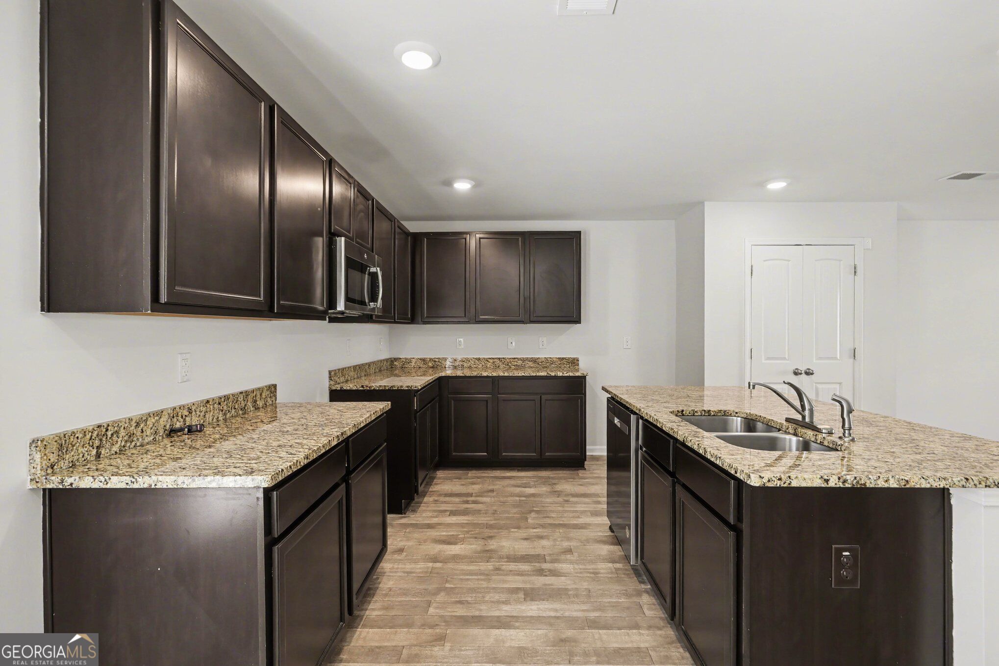 6506 Beaver Creek Trail Property Photo 5