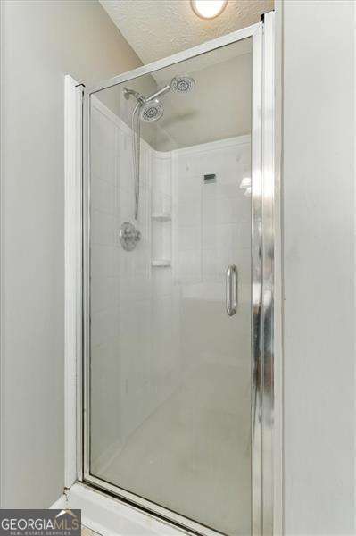 302 Oak Leaf Place Property Photo 9
