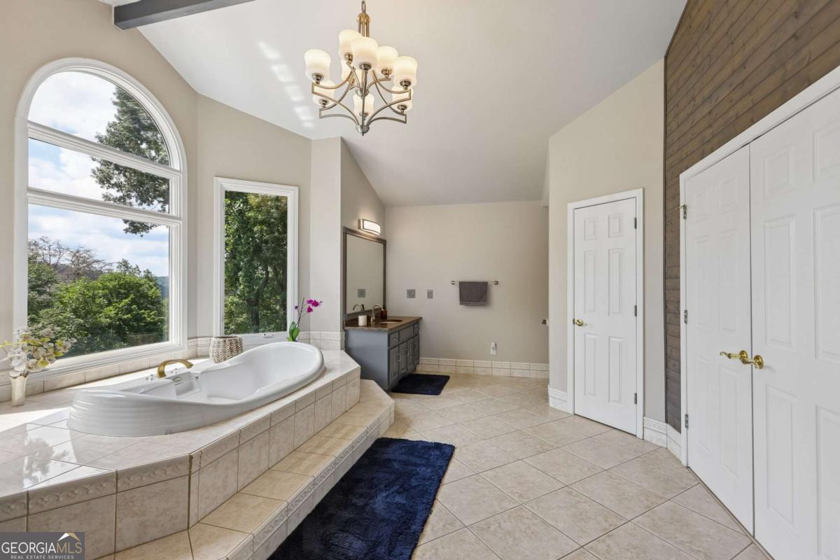 5748 Ridgewater Drive Property Photo 19