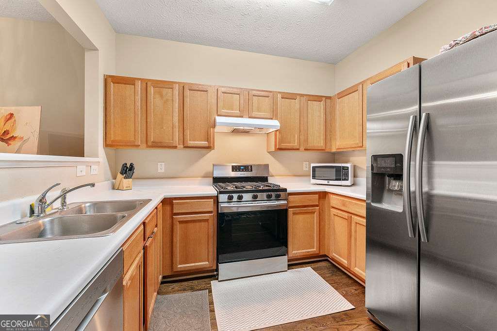 1343 Penhurst Drive Property Photo 4