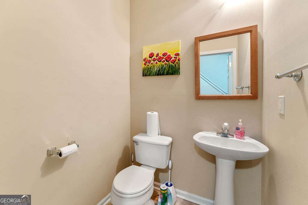 1343 Penhurst Drive Property Photo 8