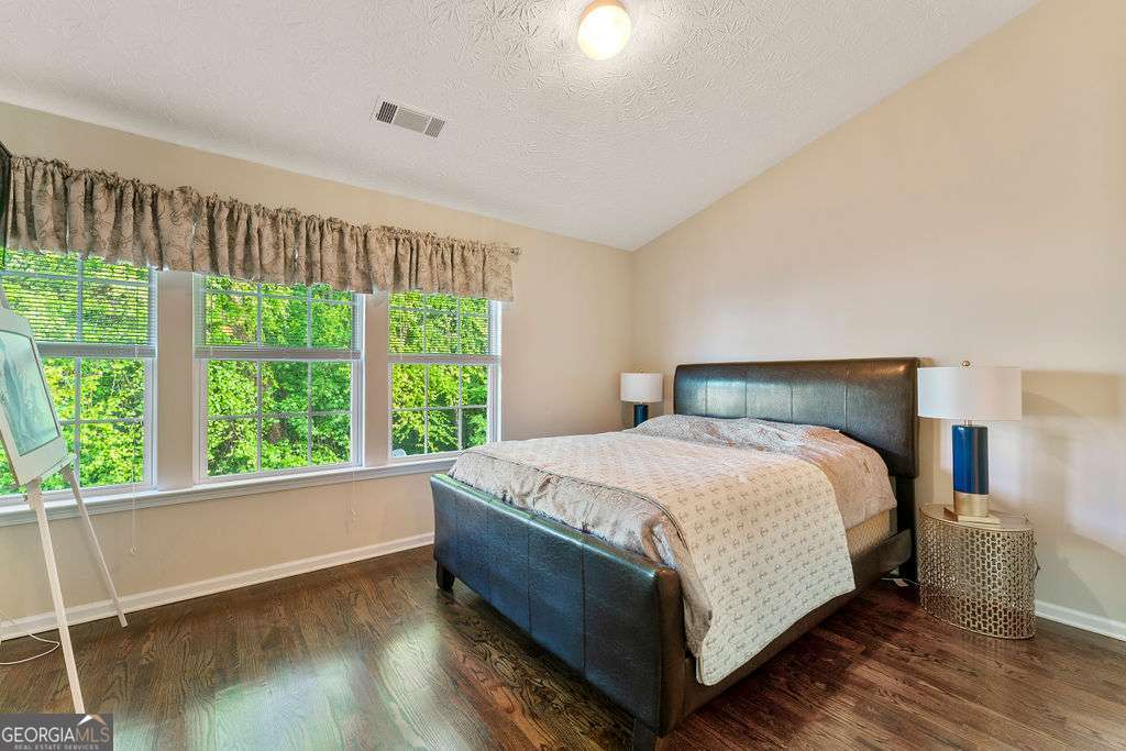 1343 Penhurst Drive Property Photo 13
