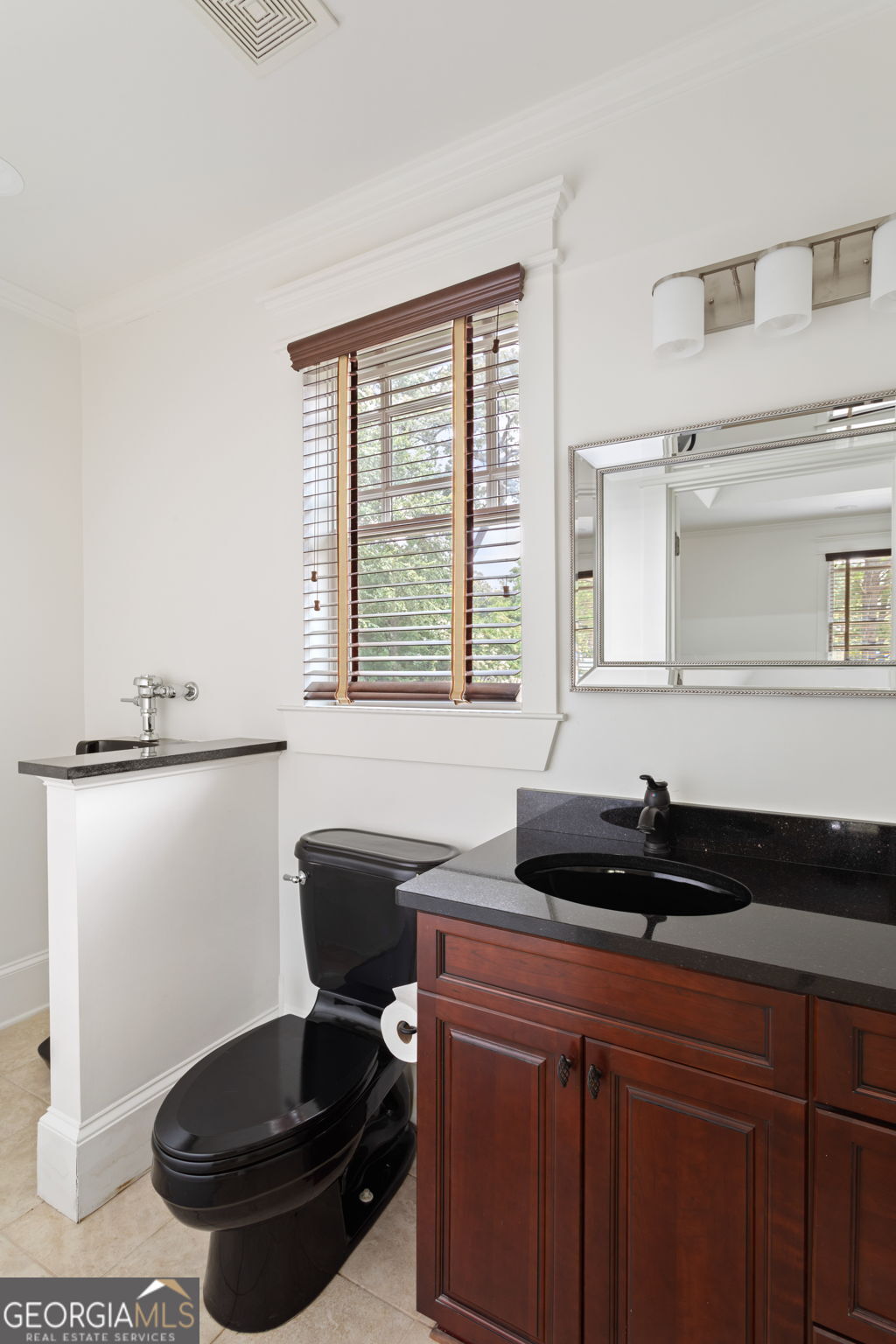 2019 Cambridge Avenue Property Photo 37