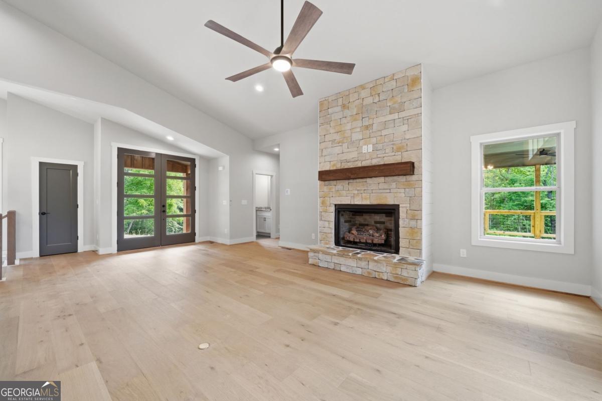 257 Gallery Court Property Photo 18