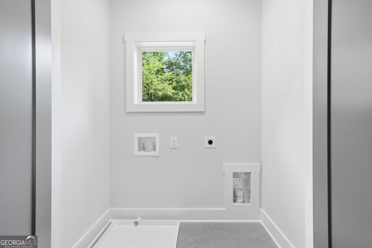 257 Gallery Court Property Photo 28