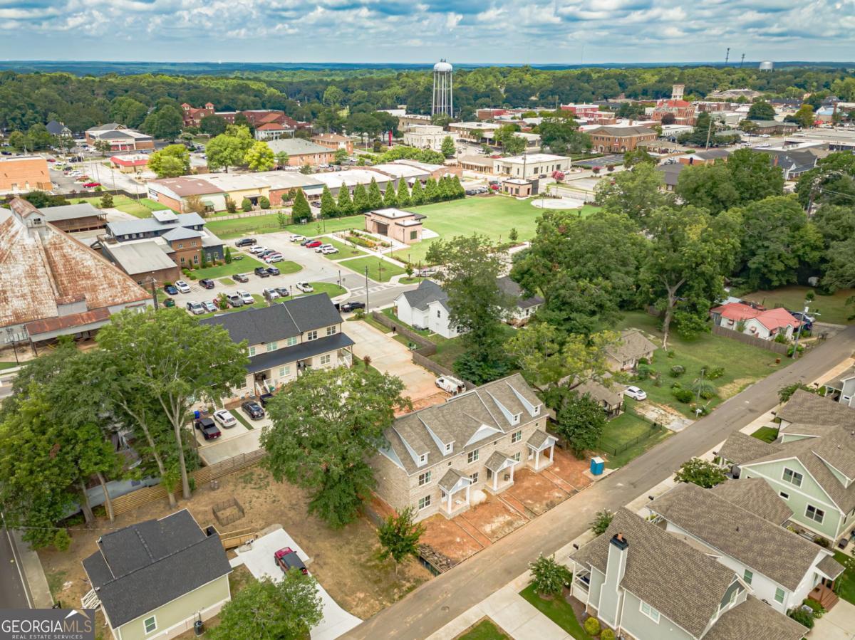 316 Milledge Avenue Property Photo 4