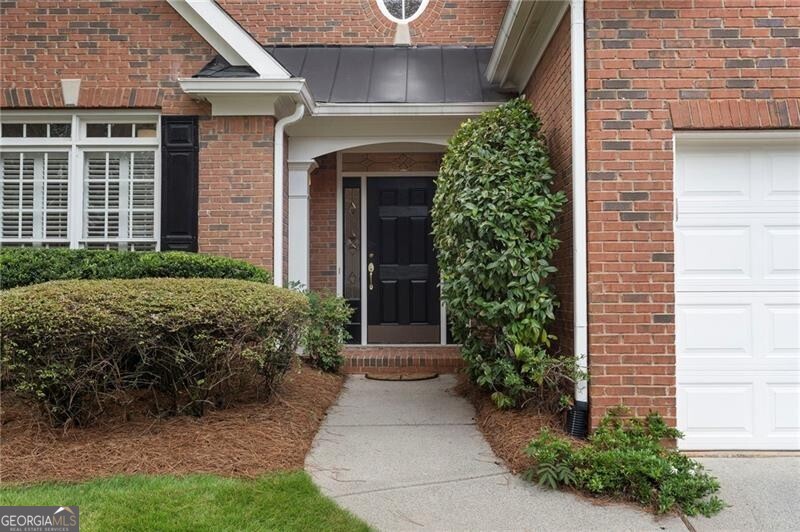 6485 Glen Oaks Lane Property Photo 3