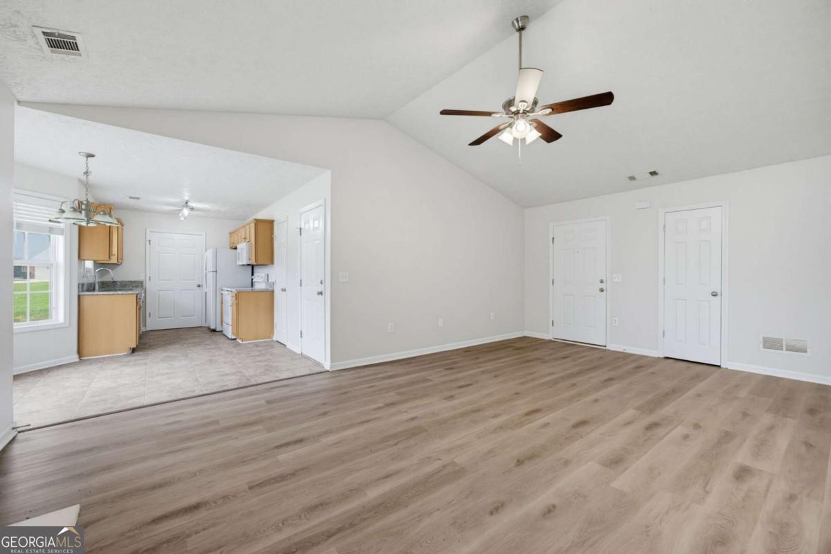 109 Remington Place Drive Property Photo 4
