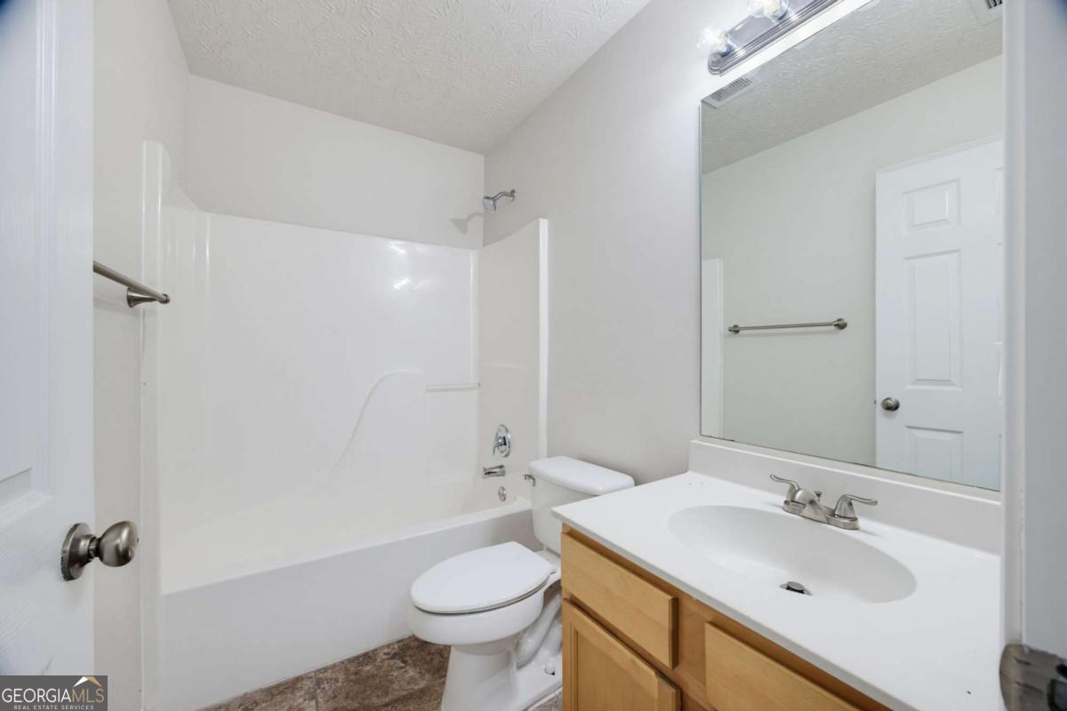109 Remington Place Drive Property Photo 12