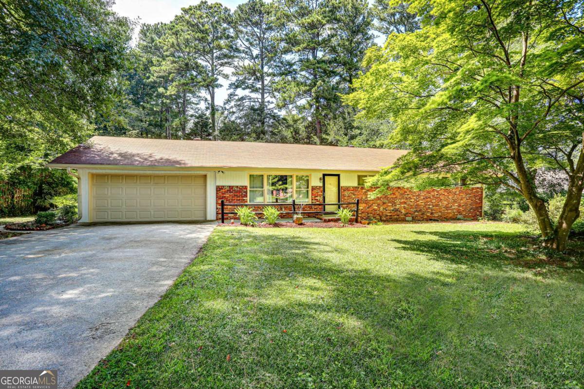 188 Pine Forest Drive Property Photo 2