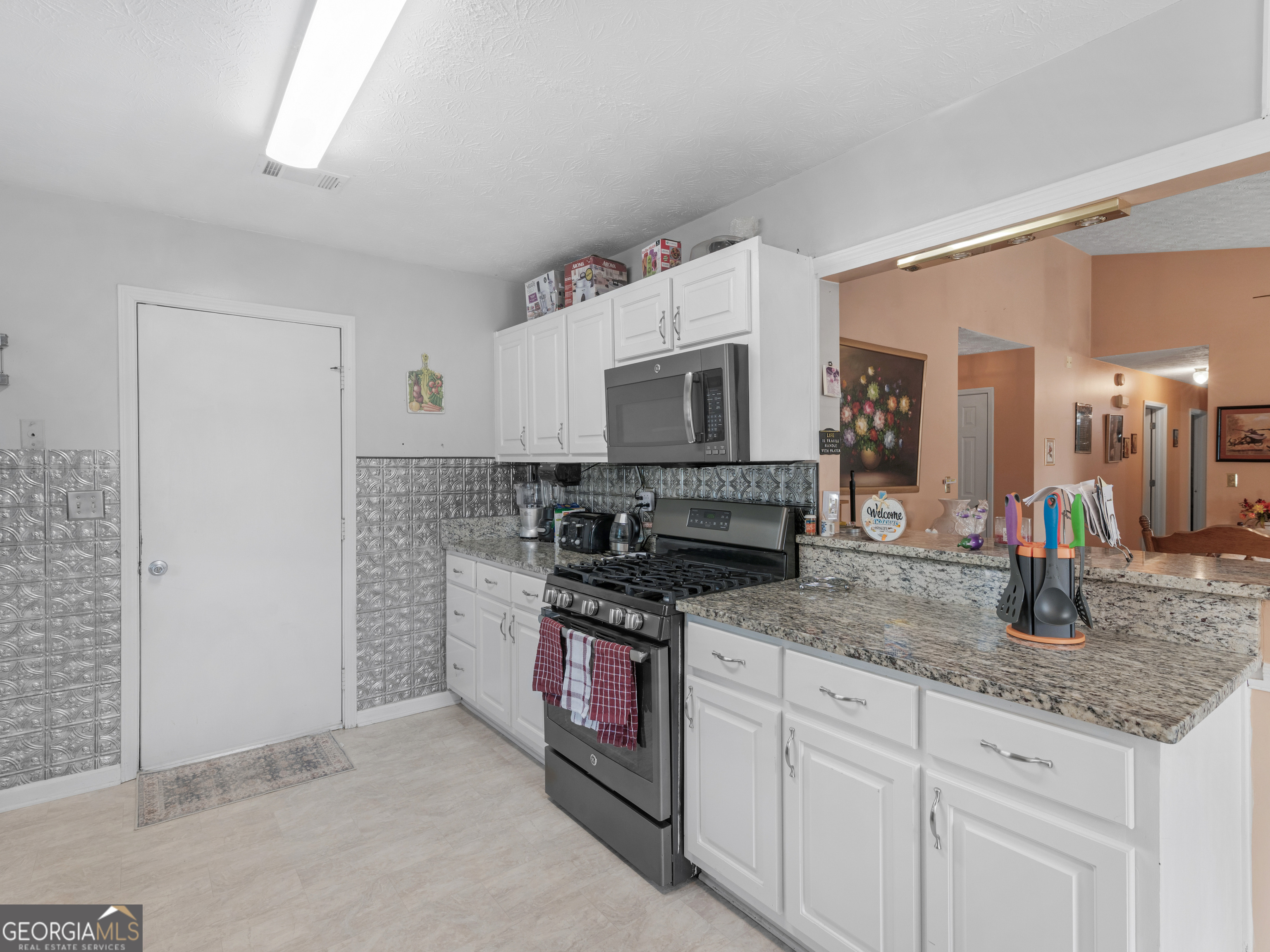 109 Summerfield Drive Property Photo 11