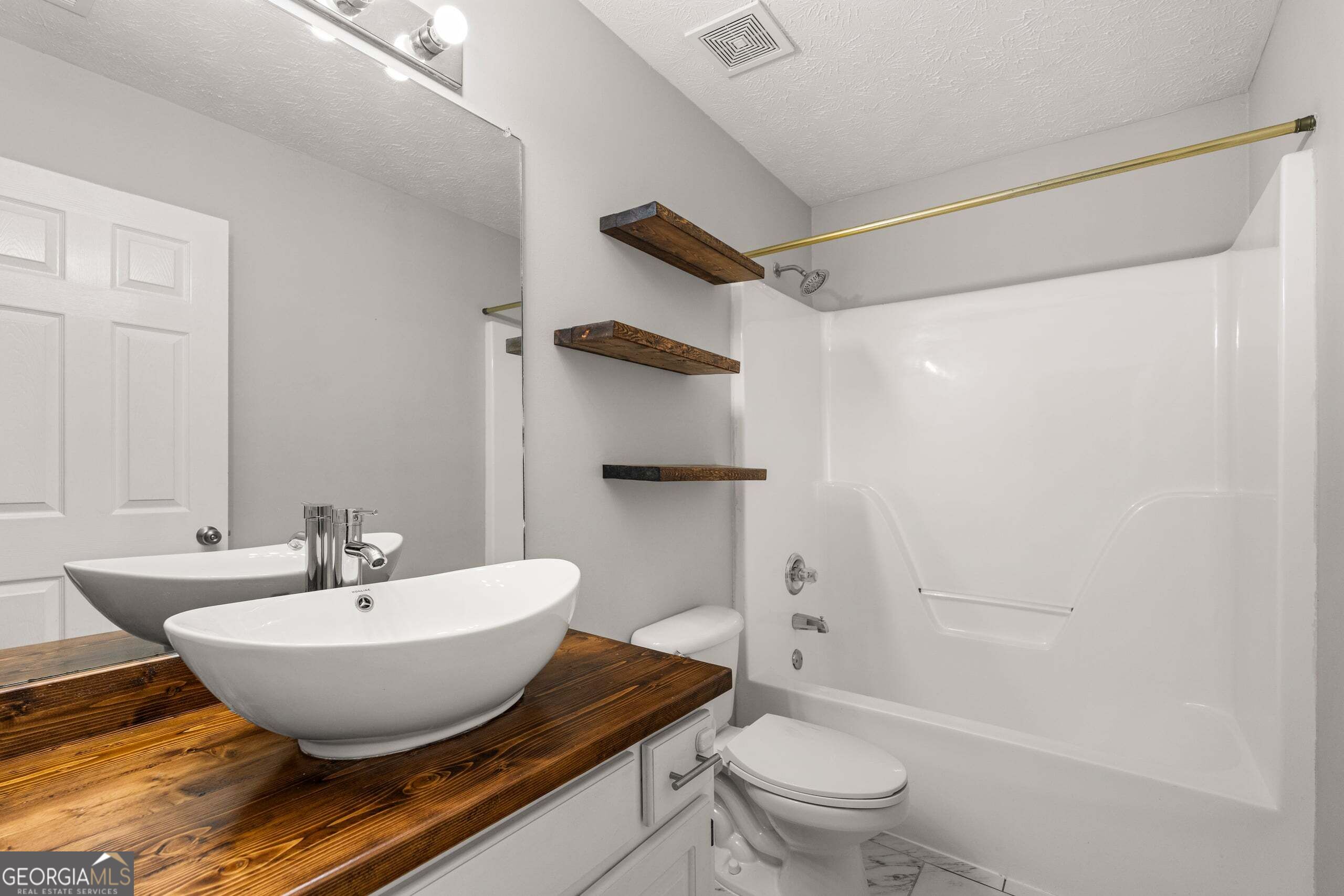 7860 Big Creek Drive Property Photo 15