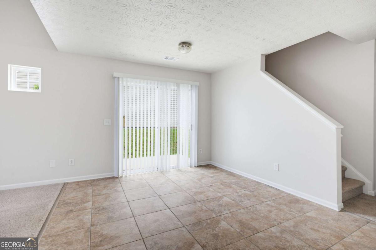 247 Silver Ridge Drive Property Photo 9