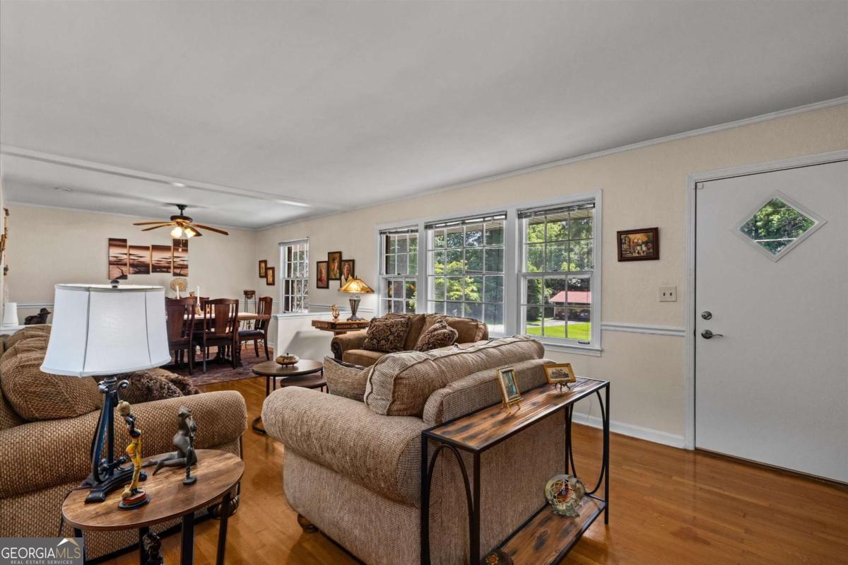 1713 Kimberly Drive Sw Property Photo 5