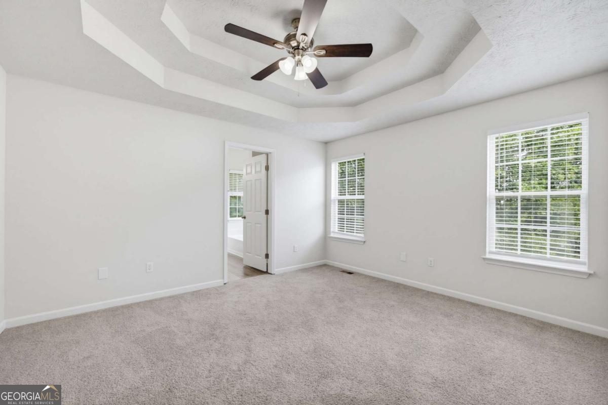 317 St Charles Avenue Property Photo 12