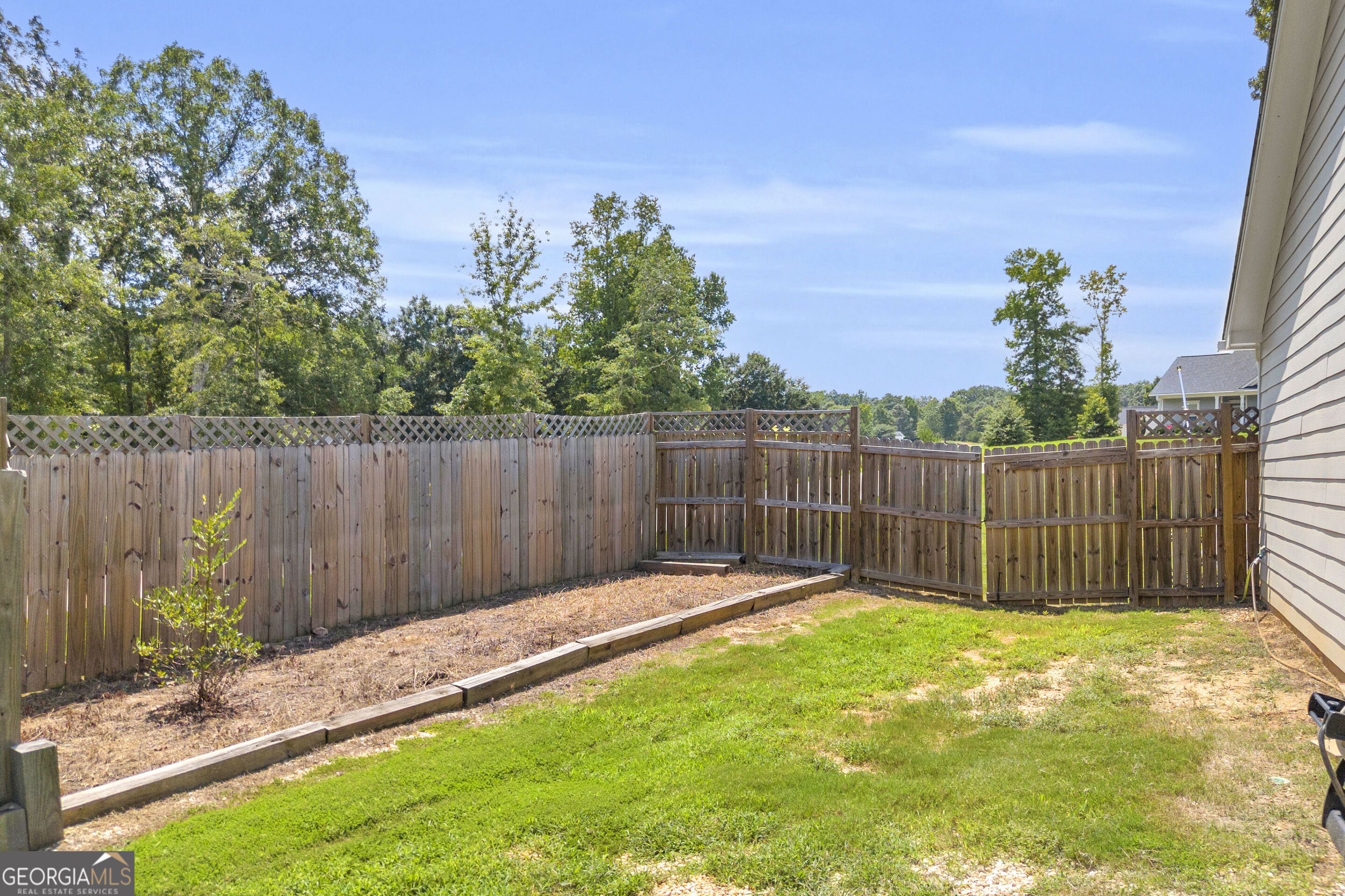 237 N Point Circle Property Photo 44