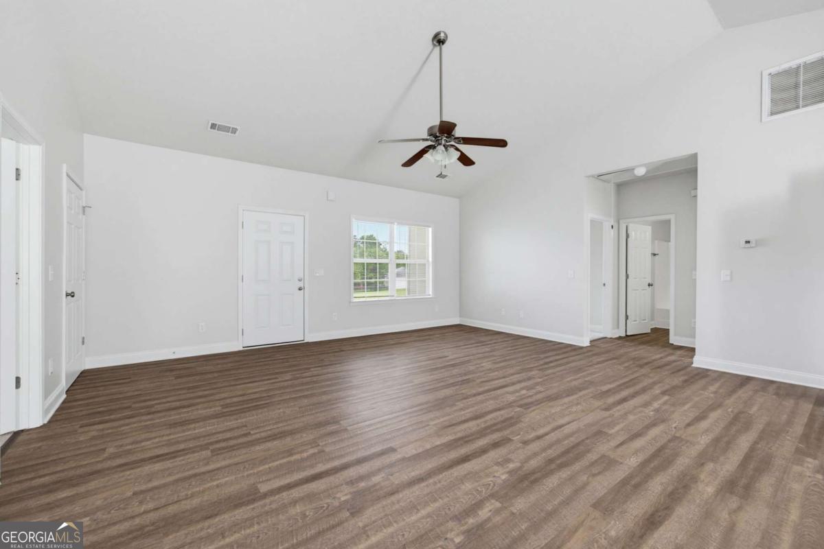 74 Millstream Drive Property Photo 3
