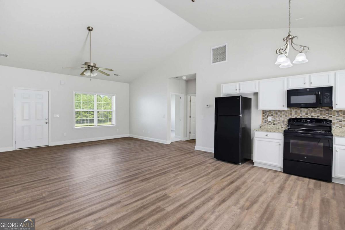 74 Millstream Drive Property Photo 9