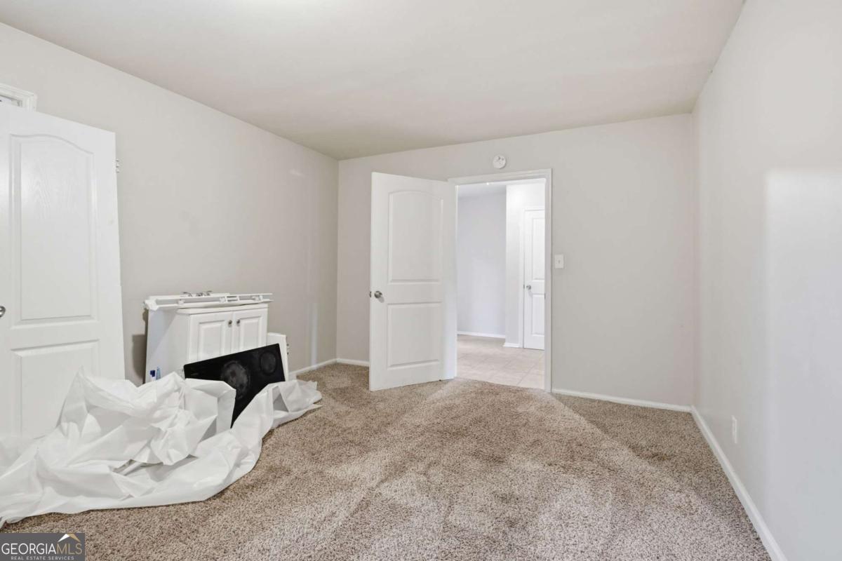 7037 Dalmatia Drive Property Photo 18