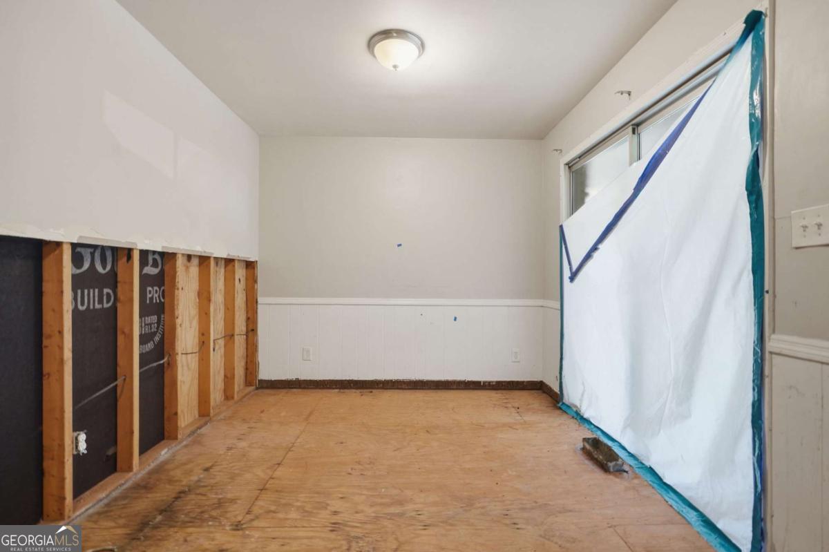 7037 Dalmatia Drive Property Photo 21