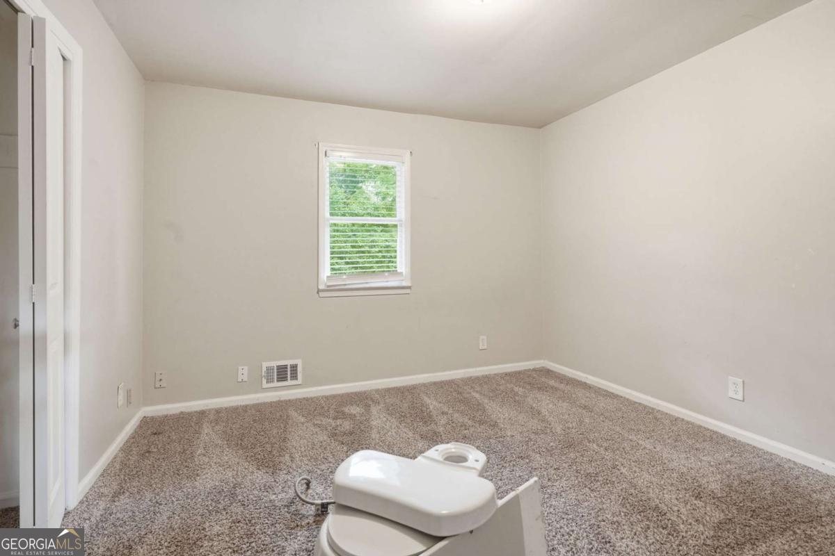 7037 Dalmatia Drive Property Photo 22