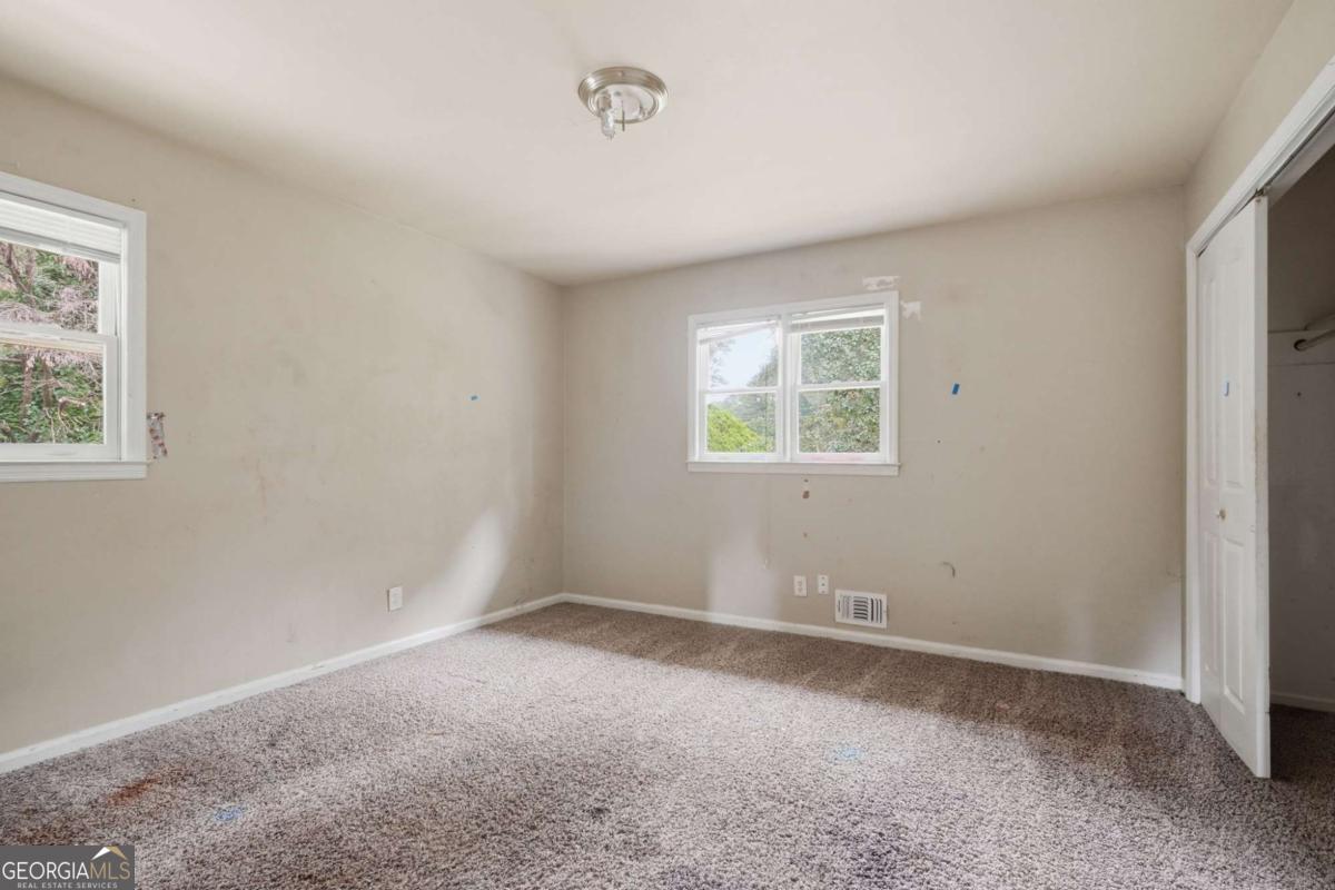 7037 Dalmatia Drive Property Photo 24
