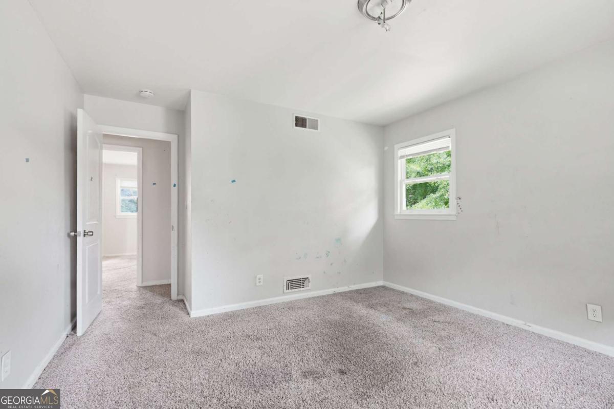 7037 Dalmatia Drive Property Photo 25
