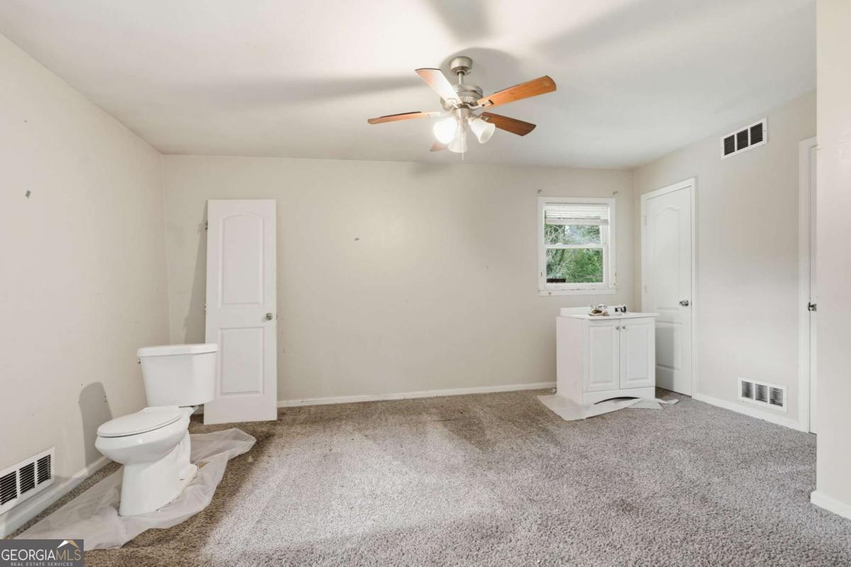 7037 Dalmatia Drive Property Photo 27