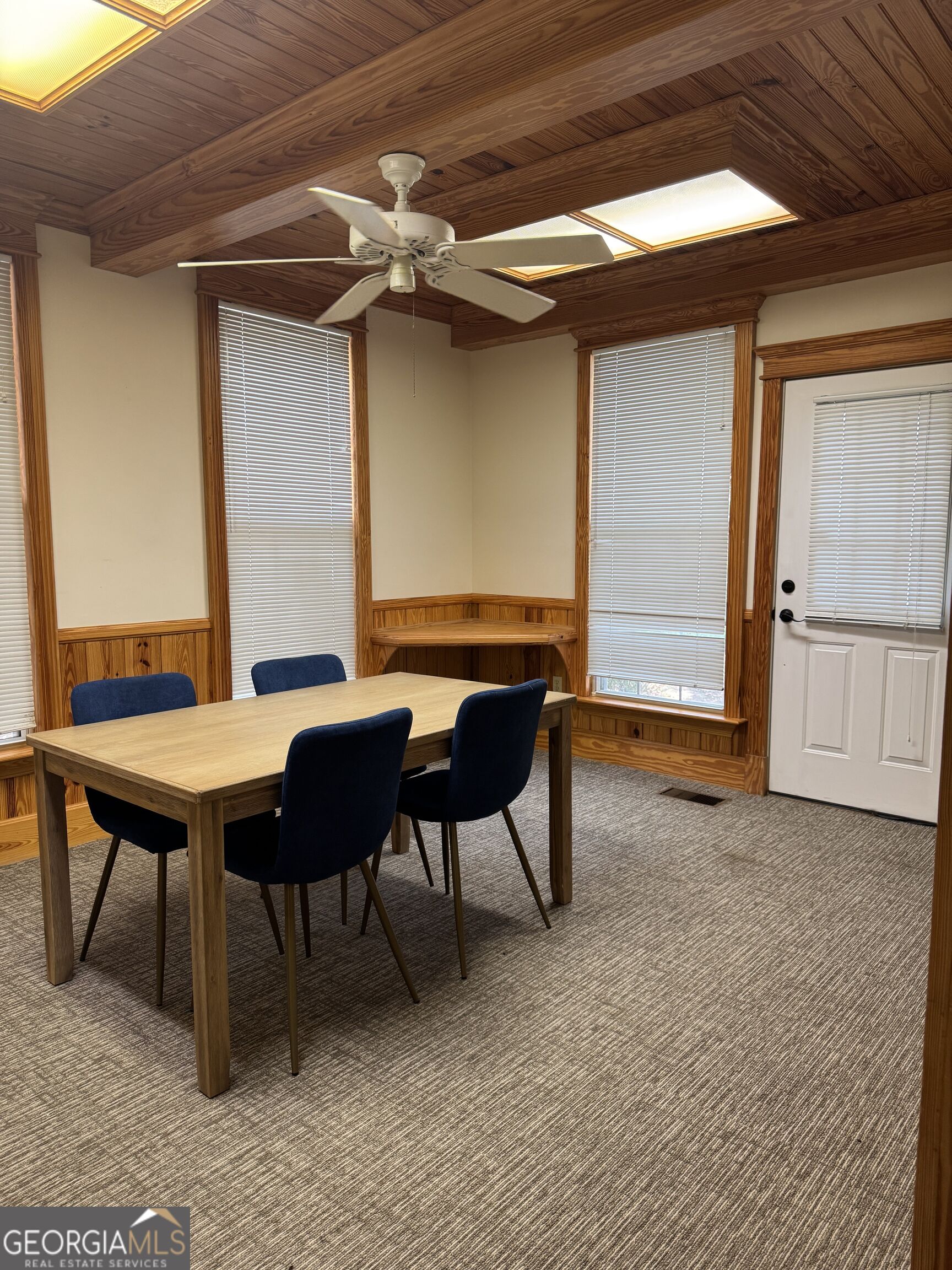 311 N Broad Property Photo 11