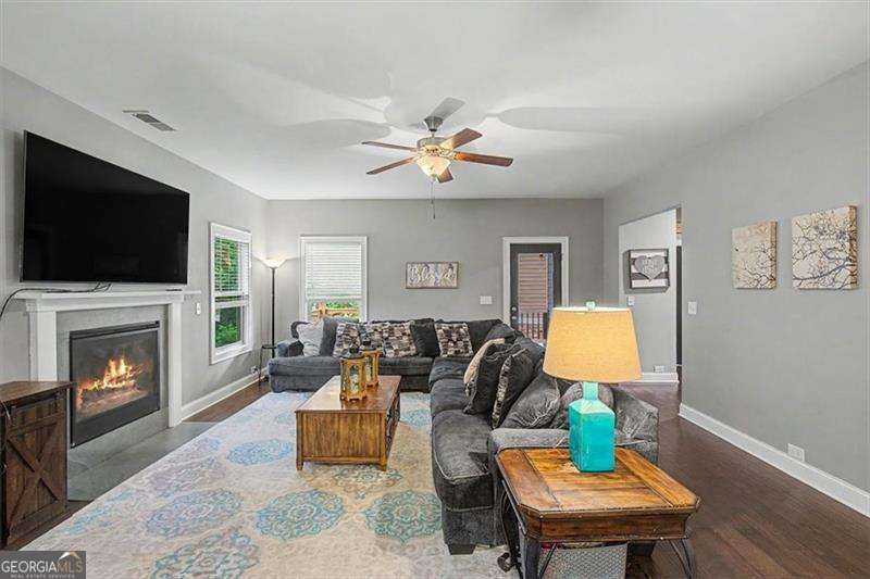 14 Creekview Drive Se Property Photo 7