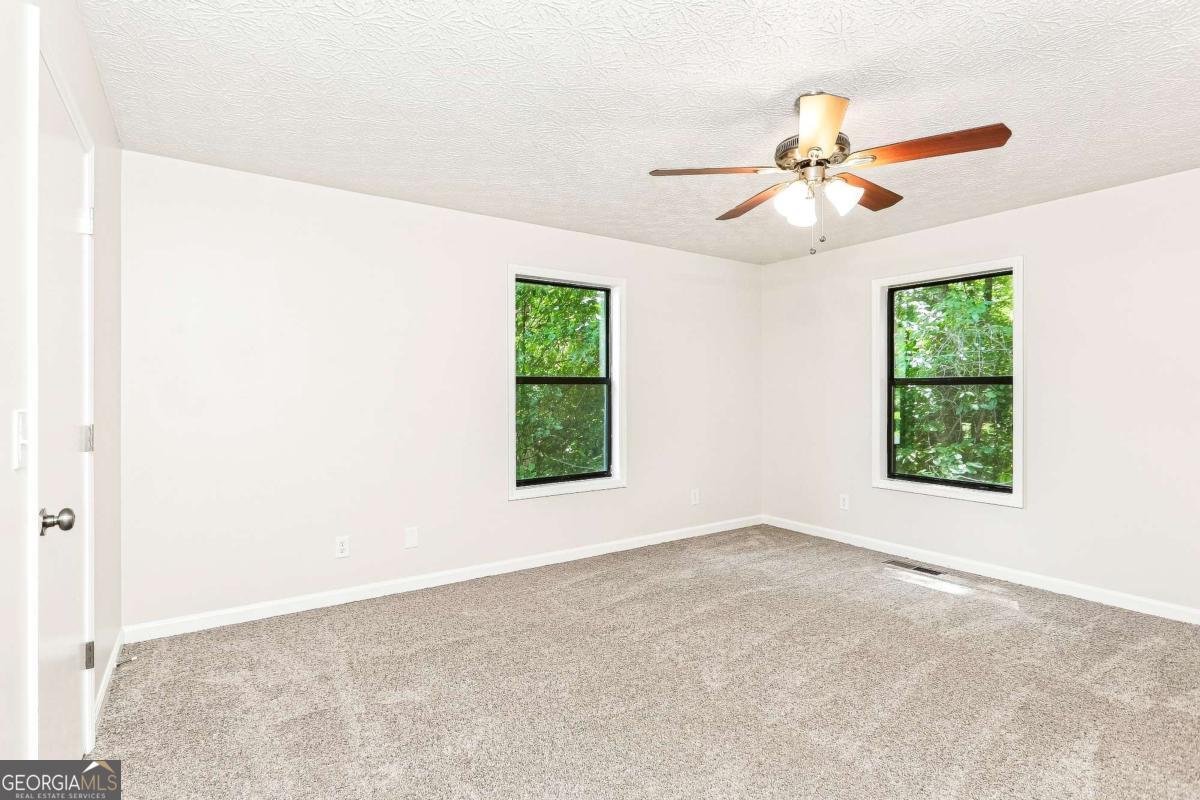 5561 Deerfield Place Nw Property Photo 10