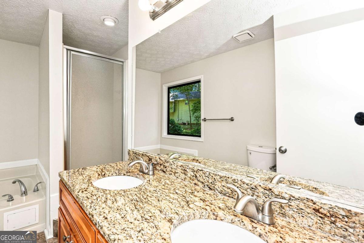 5561 Deerfield Place Nw Property Photo 12