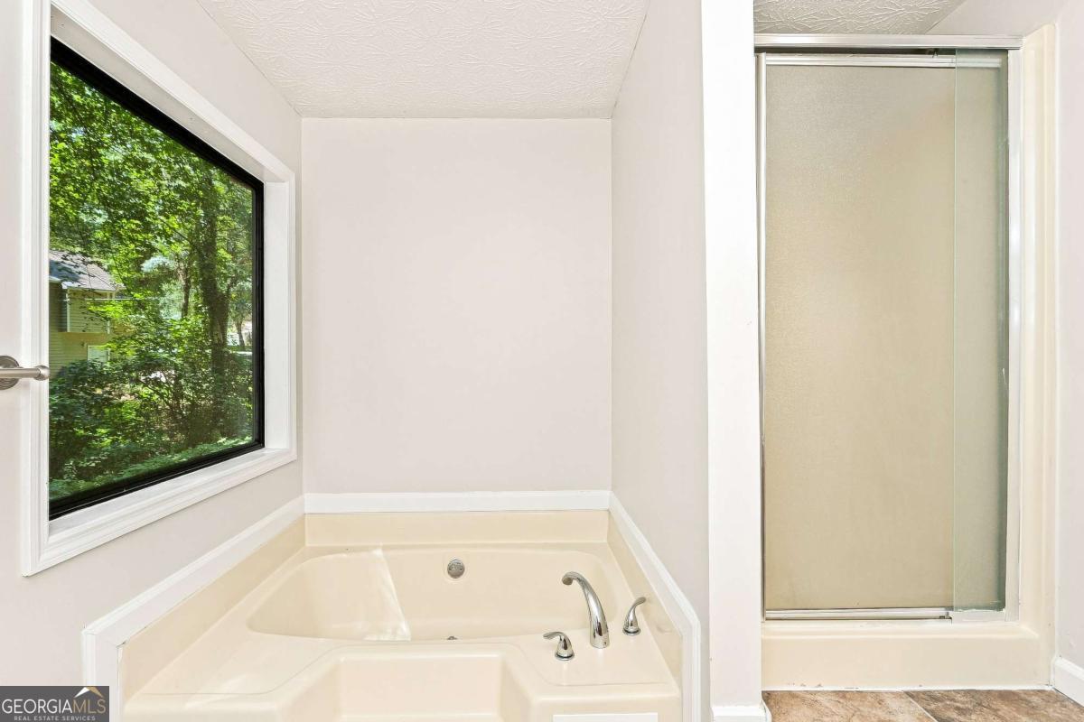 5561 Deerfield Place Nw Property Photo 13