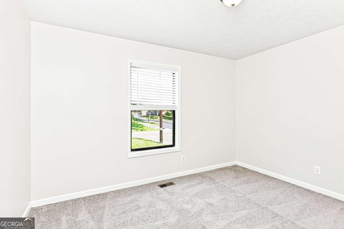 5561 Deerfield Place Nw Property Photo 14