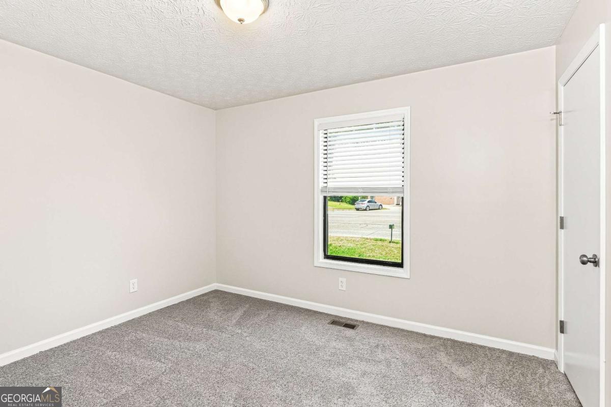 5561 Deerfield Place Nw Property Photo 15