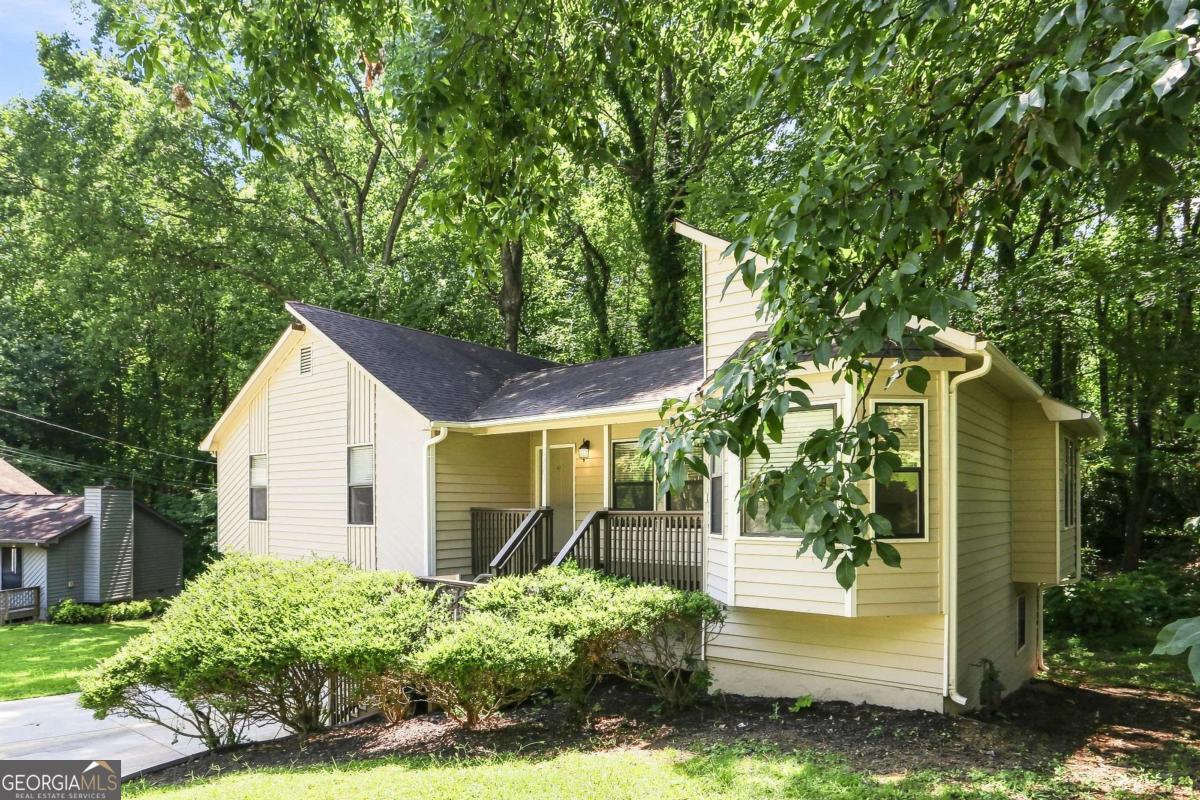 5561 Deerfield Place Nw Property Photo 18