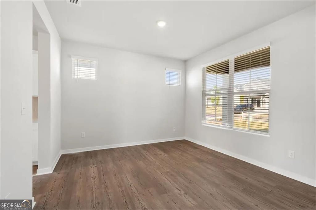 5590 Rosehall Place Property Photo 12