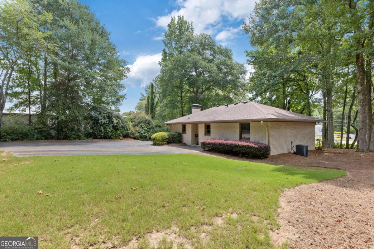 851 Eva Kennedy Road Property Photo 5