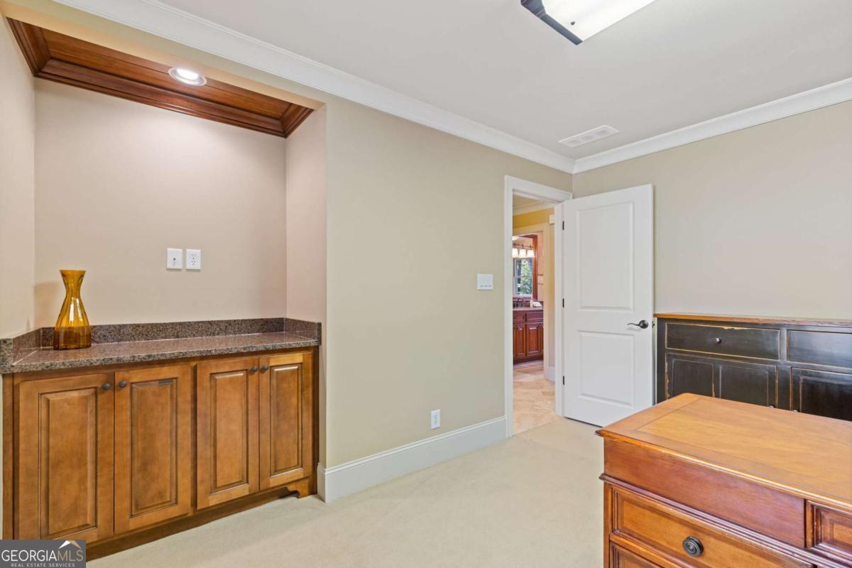 851 Eva Kennedy Road Property Photo 21