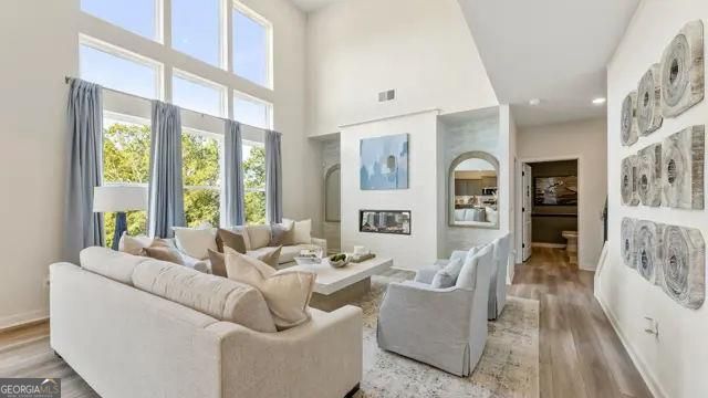 5586 Rosehall Place Property Photo 3